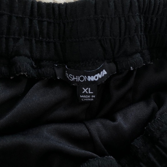 Gold sparkly shorts - Picture 3 of 3